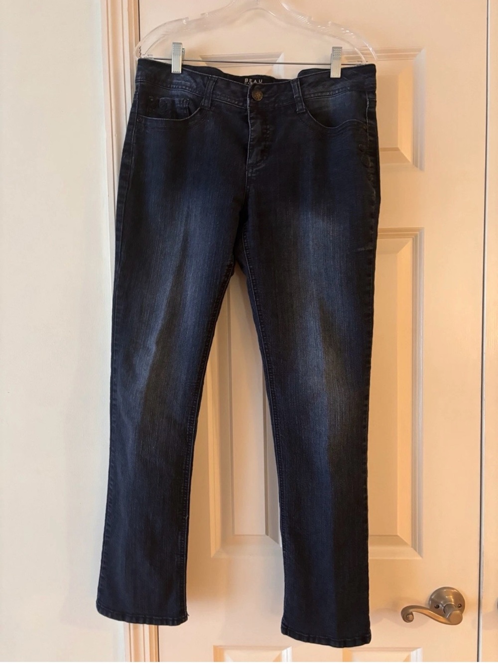 Like New ~ Beau Dawson Dark Wash Embroidered Women’s Jeans ~ Size 8